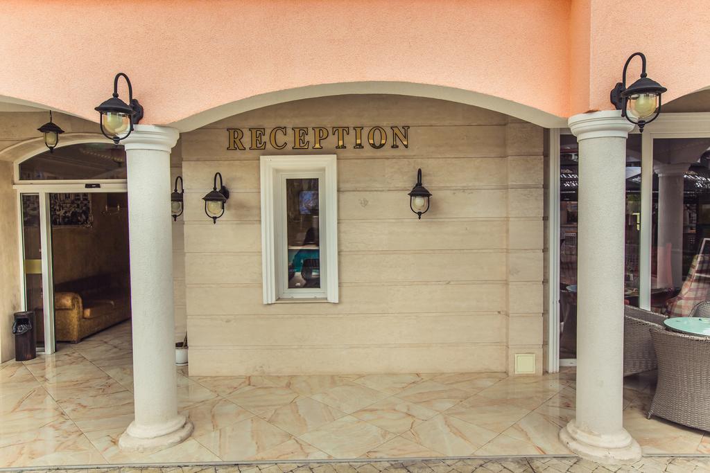 Avenue Deluxe Hotel Σάνι Μπιτς Εξωτερικό φωτογραφία